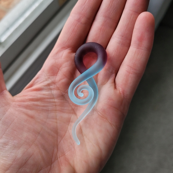 Aqua/Dark Purple Frosted Glass Curled Hangers | 0G/8mm - Picture 2 of 3